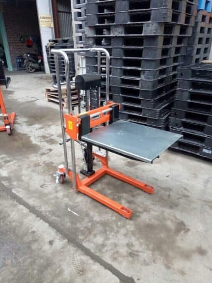 xe nâng mini 400kg hs04