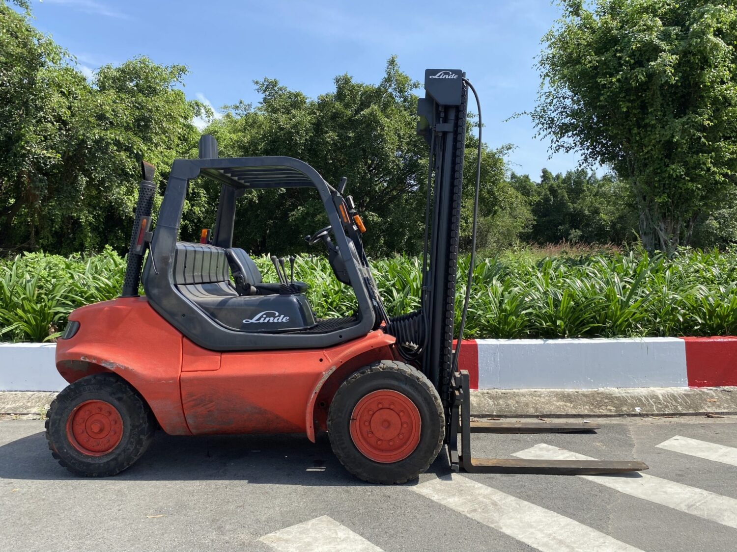 dịch vụ cho thuê xe nâng 