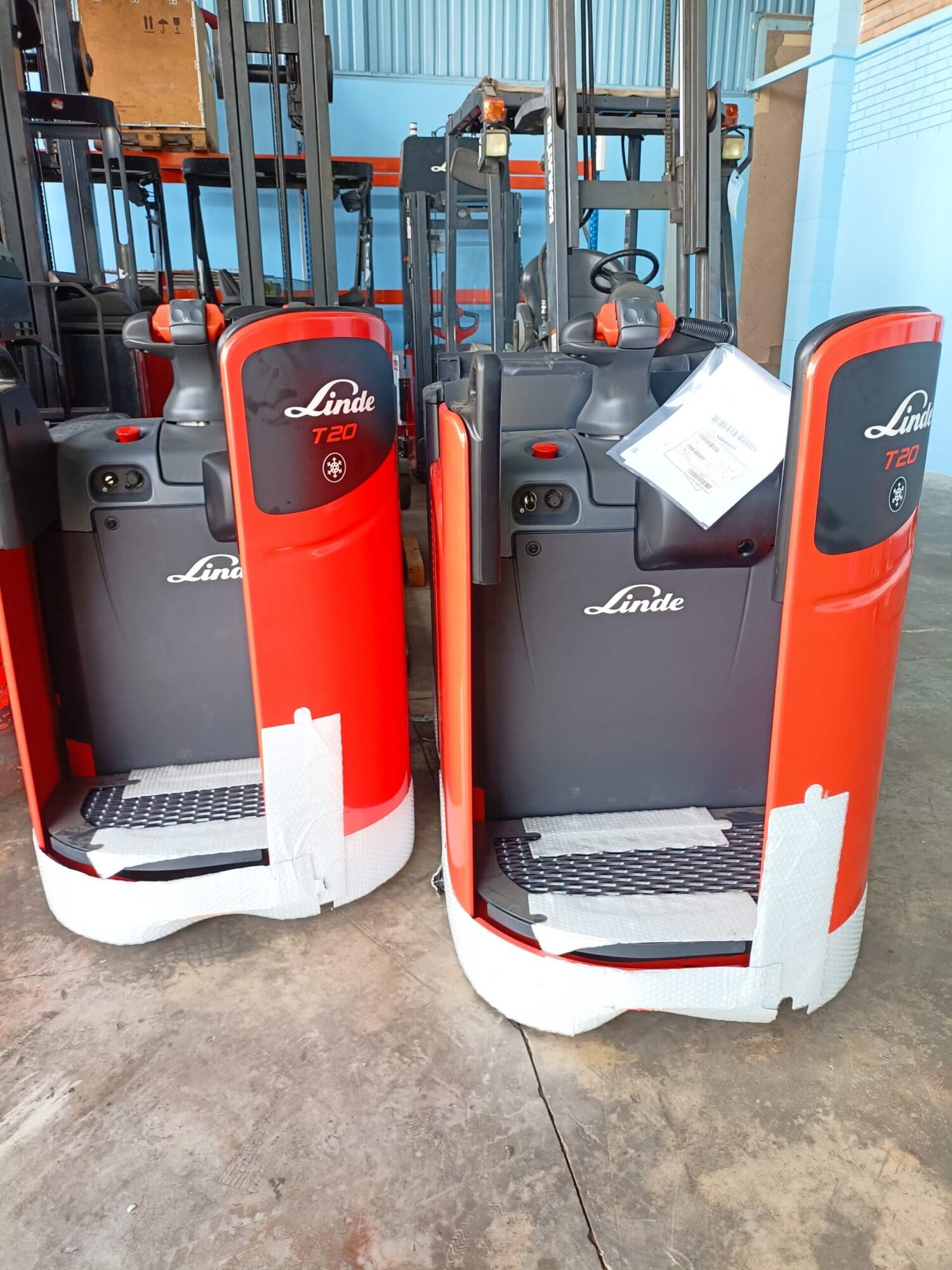 xe nâng mới về