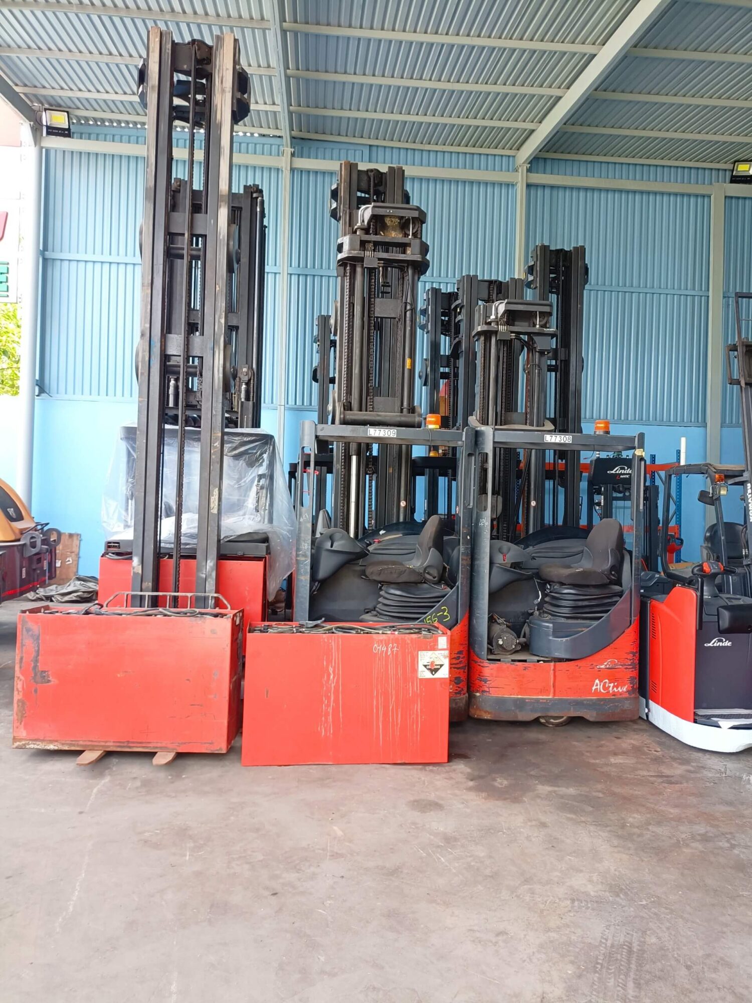 xe nâng mới về