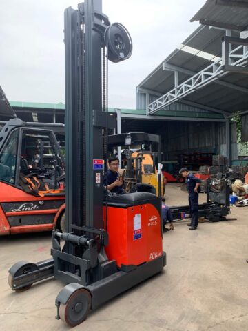 ứng dụng xe nâng trong ngành vật liệu chống thấm