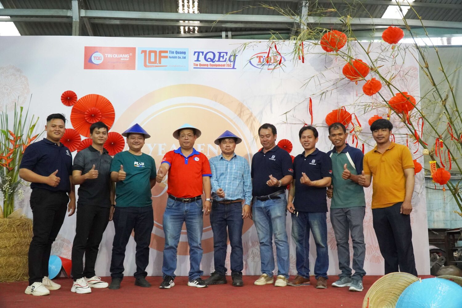 tất niên 