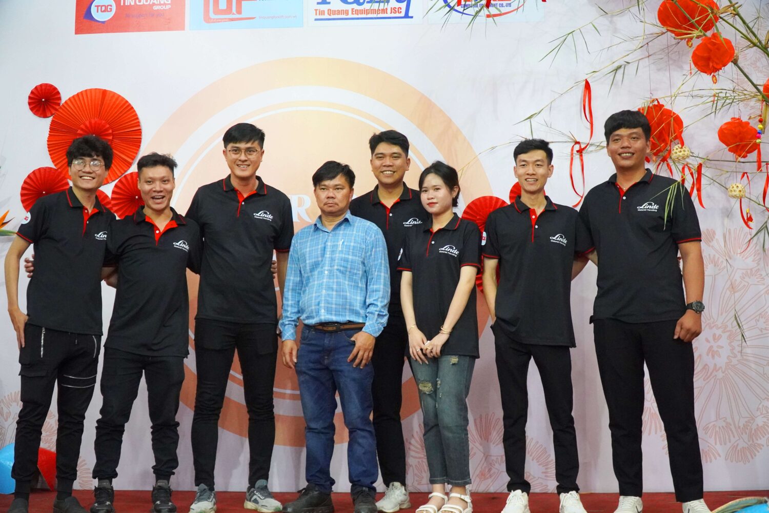 tất niên 