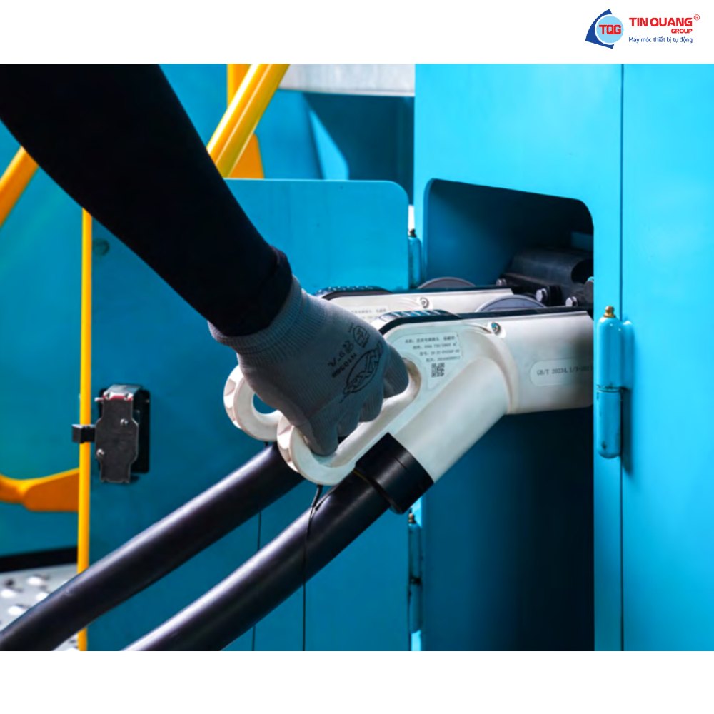 Konecranes Xe Nâng Container Rỗng E-ACE 9 – 10 Tấn - Tin Quang Group