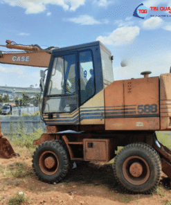 Case Máy Đào Bánh Lốp Cũ 588P