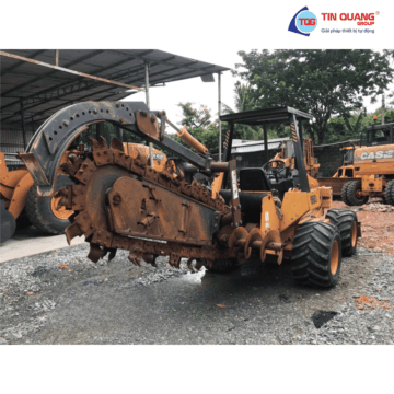 Case Máy Đào Rãnh Bánh Lốp- Mã 660