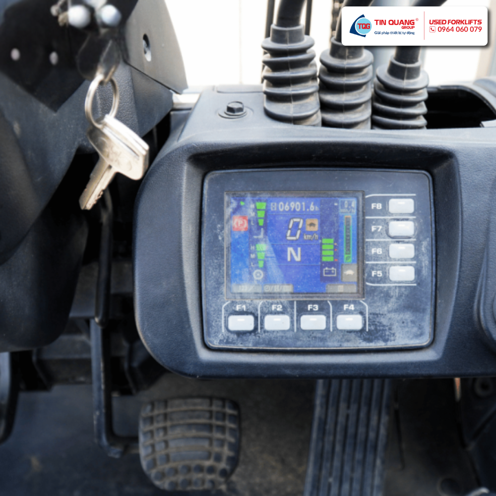 Komatsu Xe Nâng Điện Cũ 2.5 Tấn - Model FE25-1 03552 - Ảnh 3