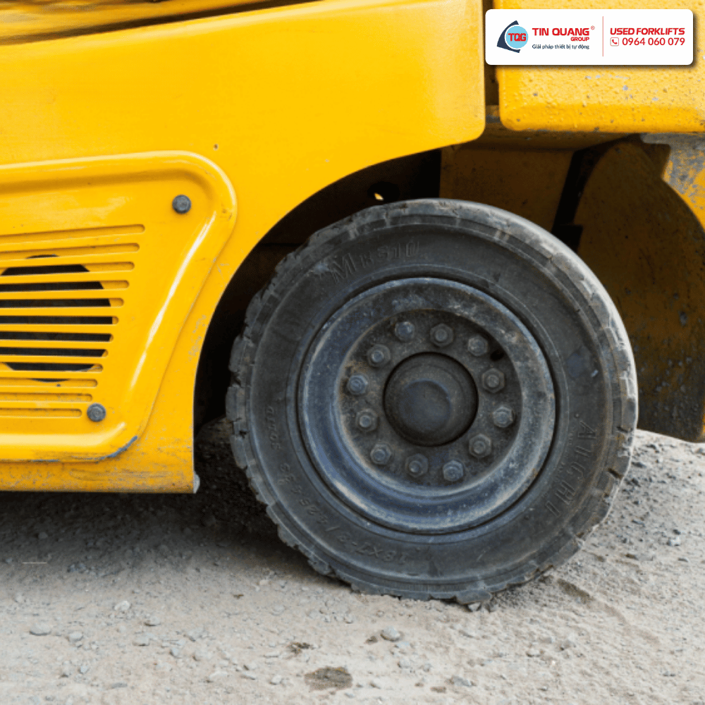 Komatsu Xe Nâng Điện Cũ 2.5 tấn - Model FE25-1 03286 - Ảnh 6